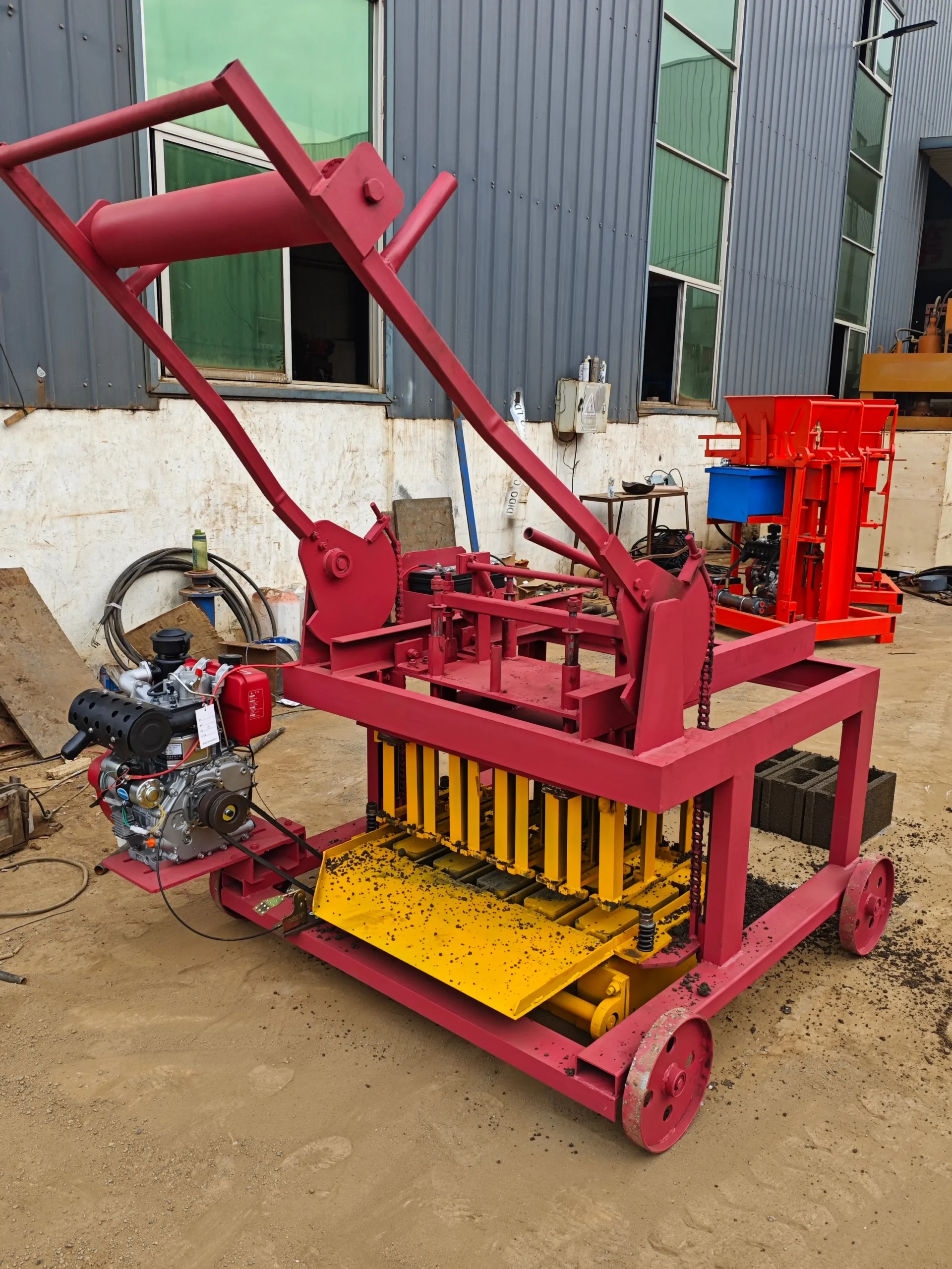 QMR4-45 Mobile Block Machine for Hollow Bricks – PLC Control - Image 6