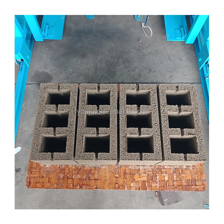 Intelligent Stationary Block Machine for Hollow Block – QT4-25 - Image 5