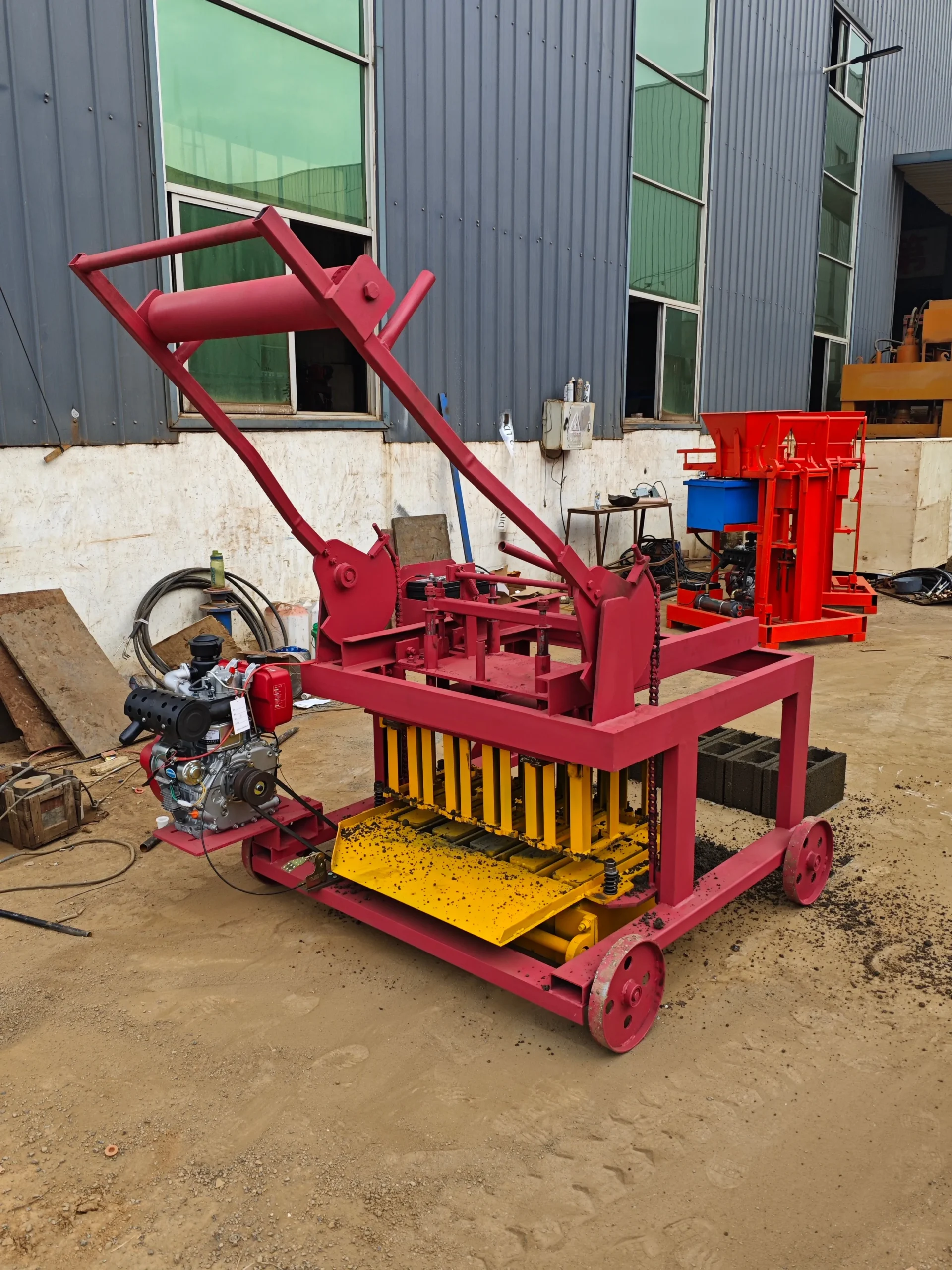 QMR4-45 Mobile Block Machine for Hollow Bricks – PLC Control - Image 5