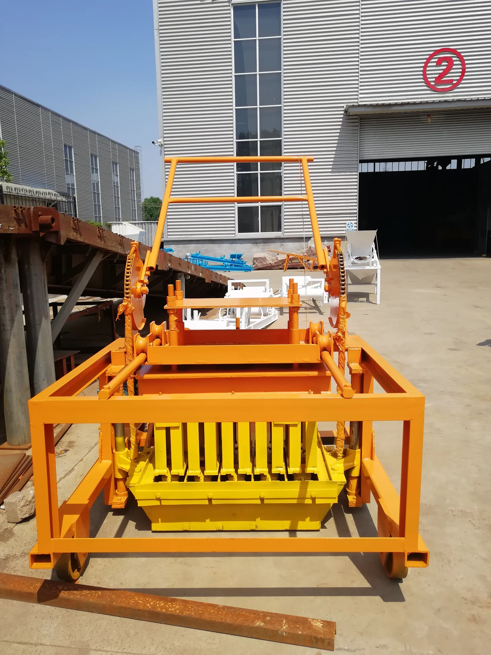 Mobile Egg Laying Block Machine with Diesel Engine – PLC Control - Image 2