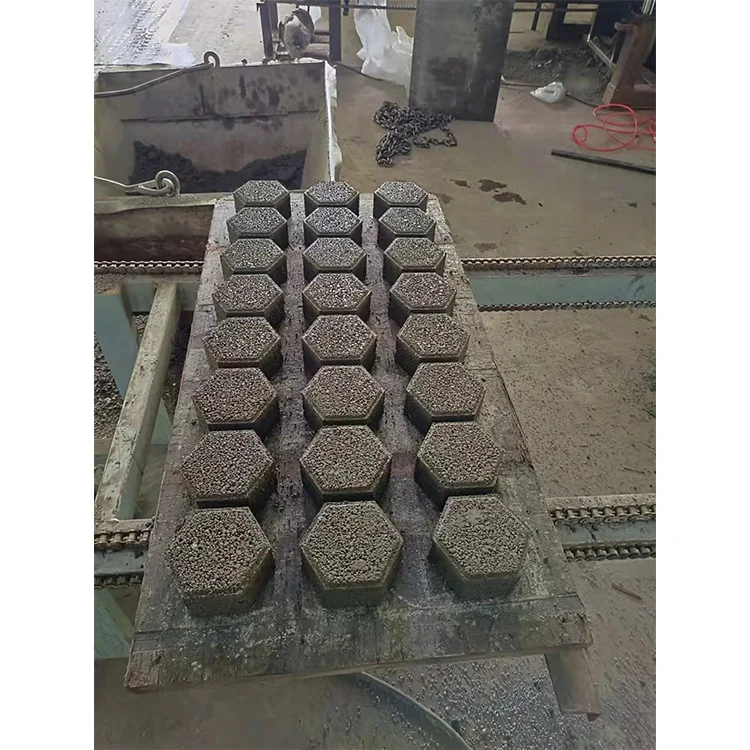 QT5-15 Concrete Interlocking Bricks Making Machine – PLC Control - Image 2
