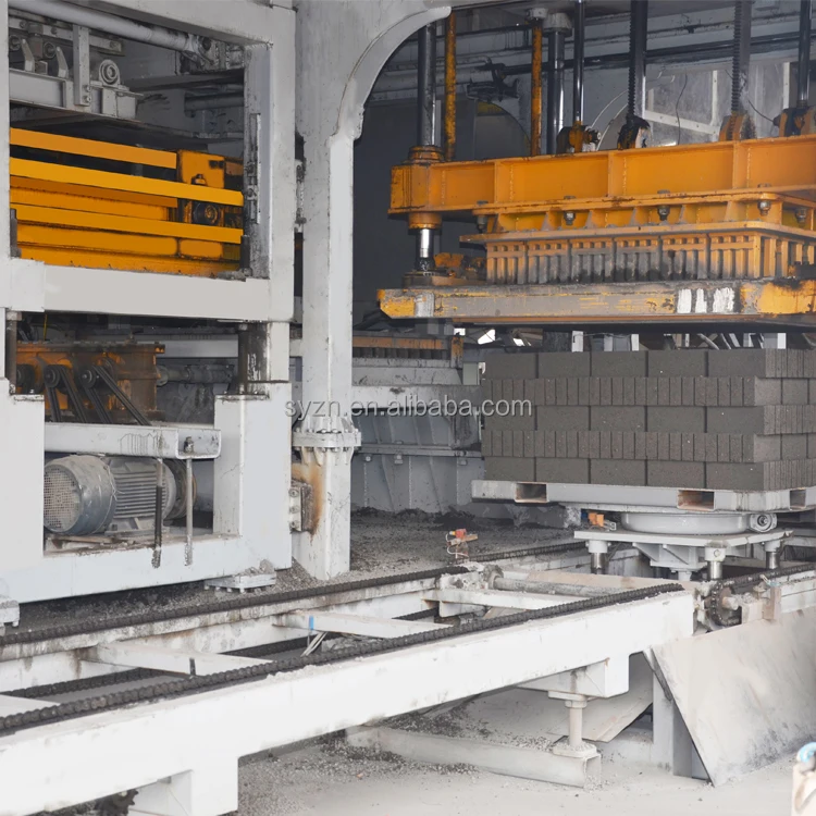 Hollow Solid Block Pallet-Free Block Machine QT18-25 – Automatic - Image 3
