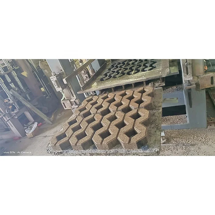 Automatic Concrete Block Machine QT8-15 | Intelligent - Image 3