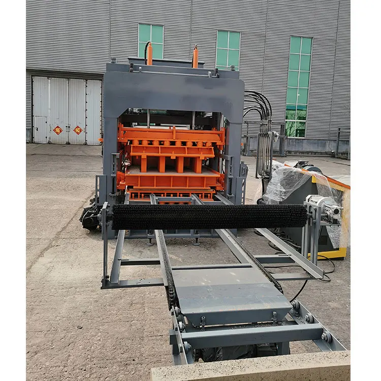 Automatic Hydraulic Block Making Machine QT12-15 – PLC Control - Image 2
