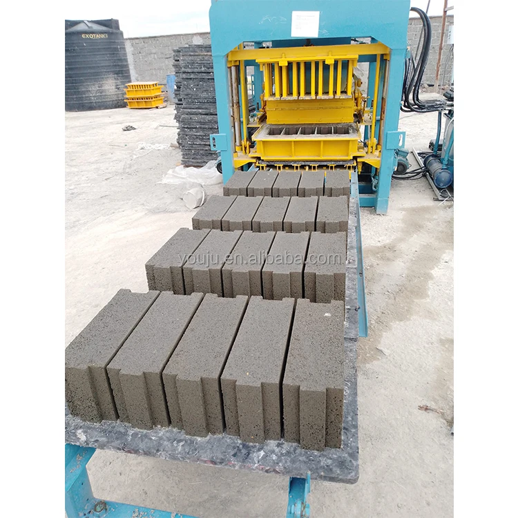 QT4-15 Automatic Stationary Block Machine with PLC Control - Image 2
