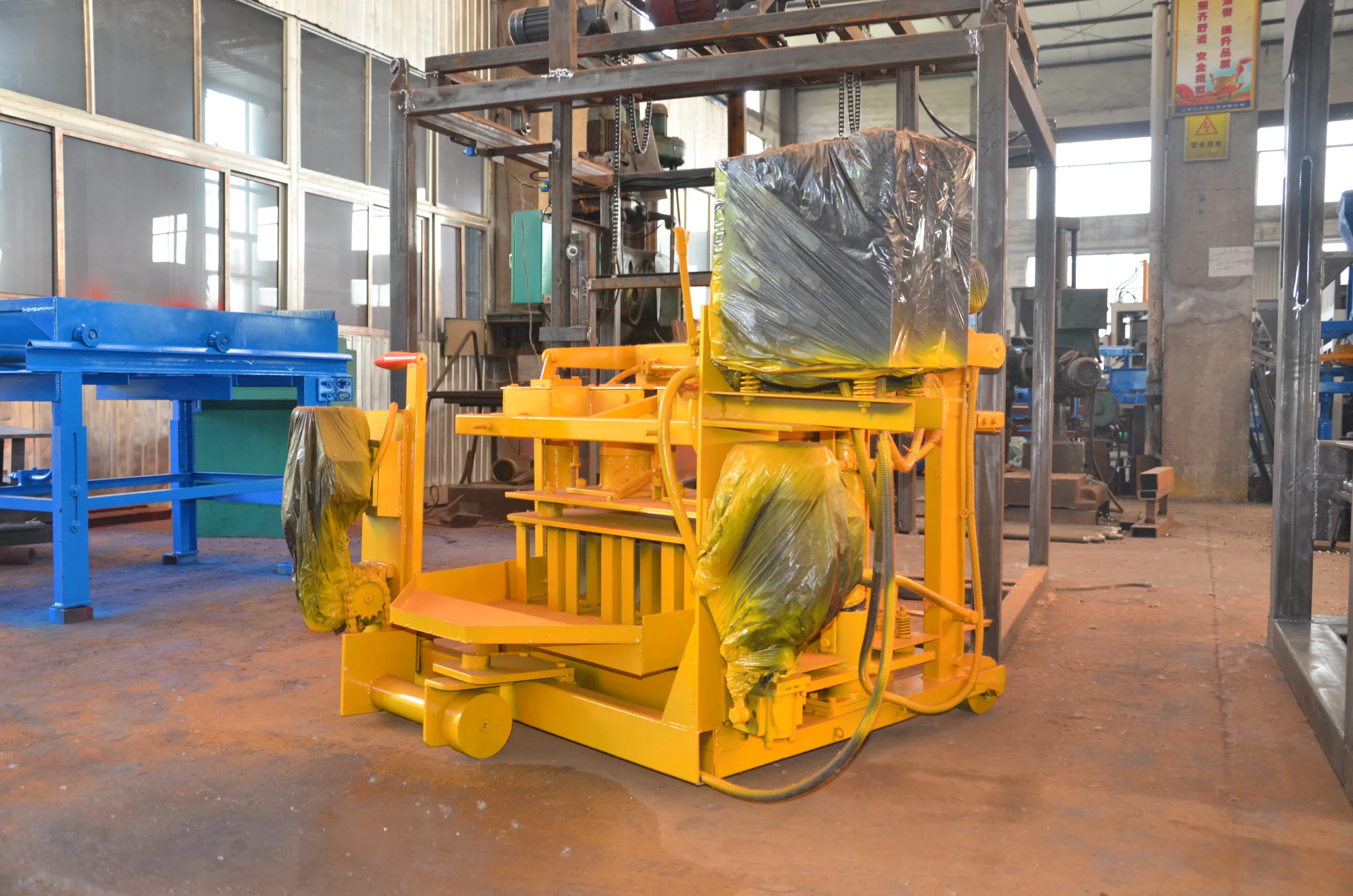 Automatic Mobile Block Machine for Hollow Block – PLC Control - Image 6