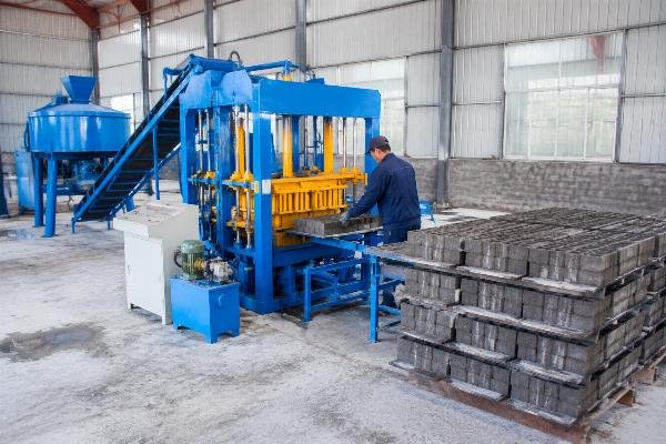 Semi-automatic paver block production line with QTJ4-40 machine and pan mixer